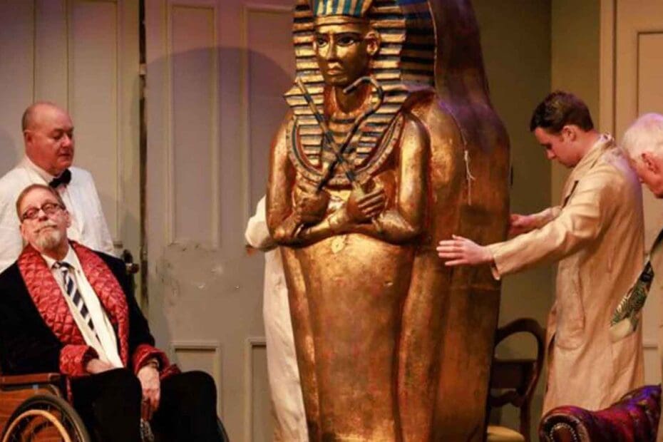 Peter Goers in The Rep theatre's play 'The MAn WHo CAme To Dinner'