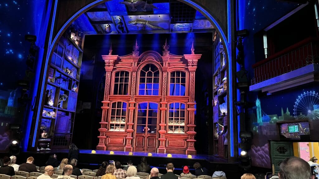 paddington musical savoy theatre london